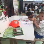 jovenes-en-feria
