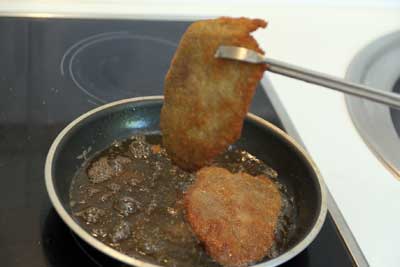 recetas caza mayor ciervo-empanado-retirar-de-sarten ciervo-empanado-retirar-de-sarten