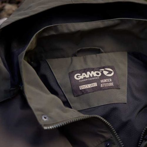 La casa Gamo lleva desde 1960 innovando para ofrecer el mejor diseño y calidad en sus prendas para caza y aire libre