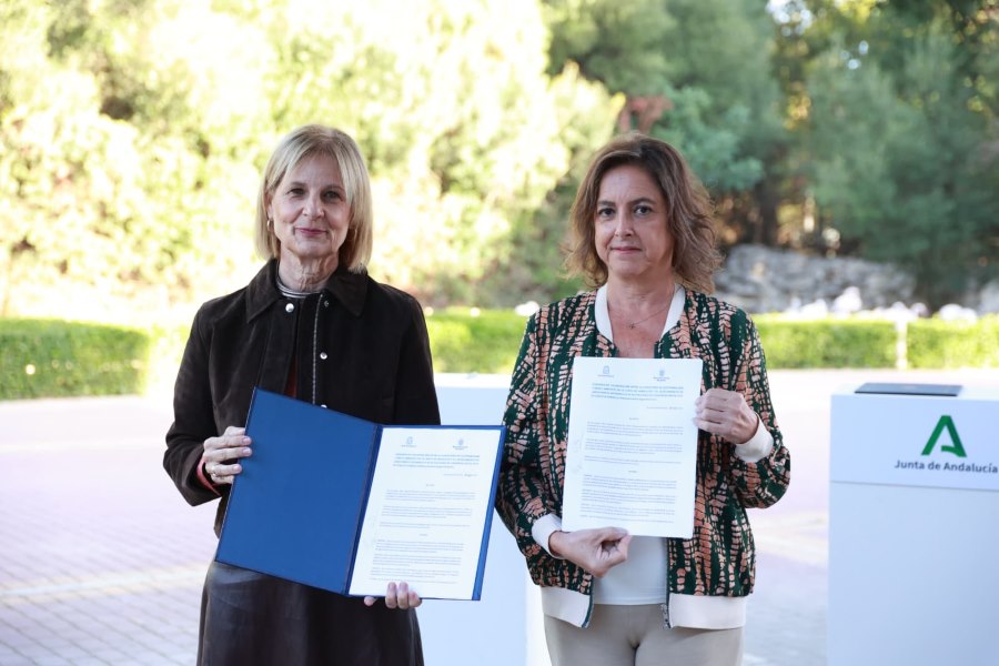 Firma convenio Cerceta Jerez en trofeo caza y conservación