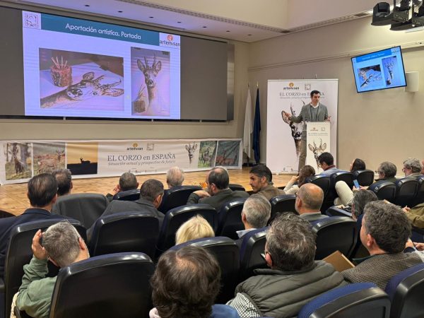 El corzo en españa em trofe caza y conservación