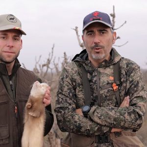 Caza de conejos con hurón en Trofeo caza y conservación