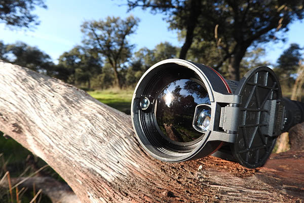 Lente del nuevo monocular Wild D-Dl de Thermtec en Trofeo caza y conservación