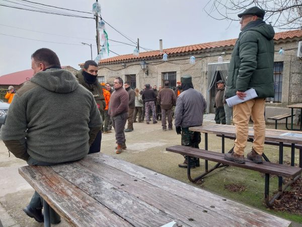 Sorteo de puestos en la montería de Zamora en Trofeo caza y conservación