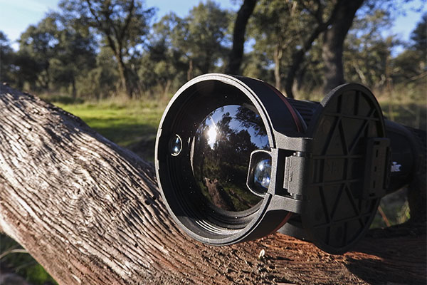 medidor de distancia láser (LRF) de Monocular térmico premium Wild-DL de ThermTec en Trofeo caza y conservacion