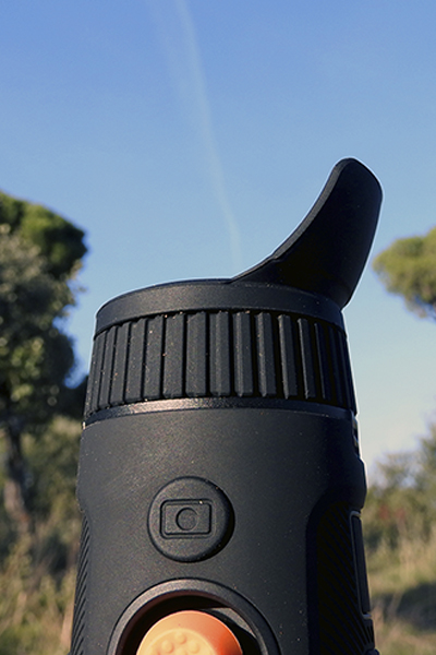Ocular de monocular térmico premium Wild-DL de ThermTec en Trofeo caza y conservacion