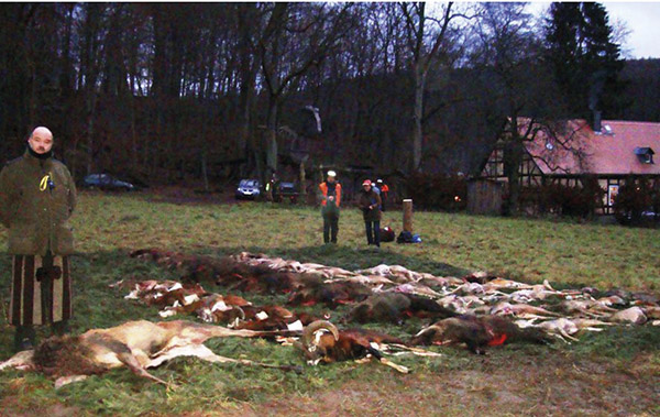 Roque Armada en una montería en Alemania en Trofeo caza y conservacion