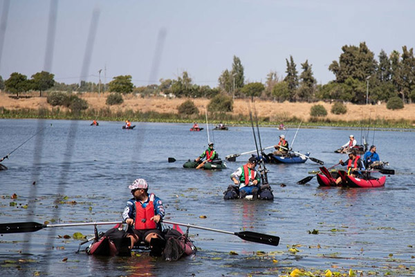 Competición blac bass en Feciex con Trofeo caza y conservacion